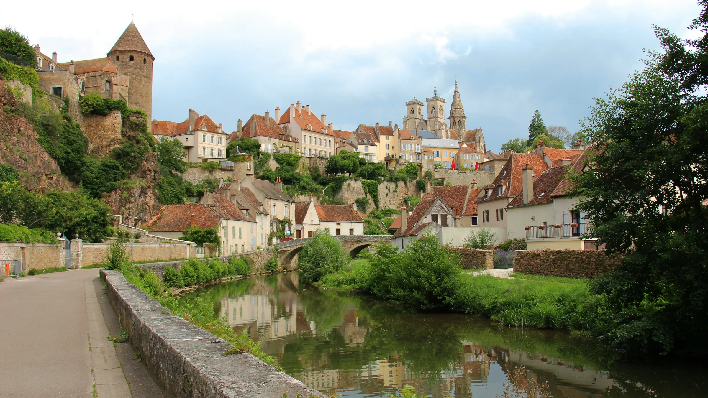 The medieval village of Semur-en-Auxois in Bourgogne, France